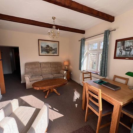 Hunston Mill Self Catering Dog Stay For Free Chichester Bagian luar foto