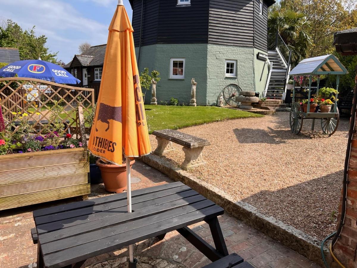 Hunston Mill Self Catering Dog Stay For Free Chichester Bagian luar foto